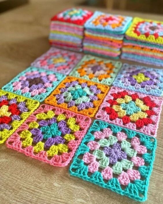 Tutorial: How to make a cute Granny square blanket
